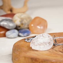 Necef Doğal Taş Oval Kolye